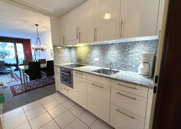 Laerchenwald 610 로이커바드