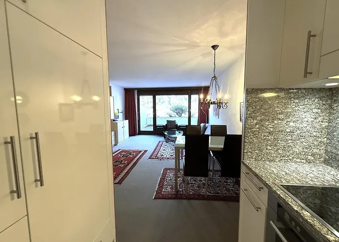 Laerchenwald 610 로이커바드